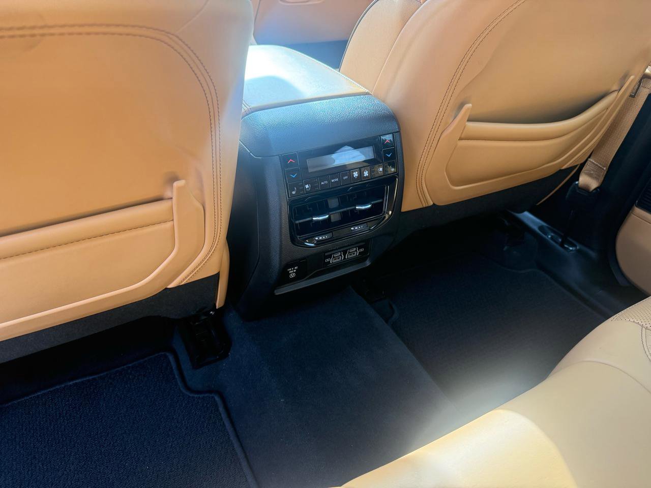 Used 2022 Jeep Grand Cherokee Summit image 12