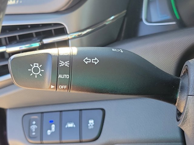 Certified 2022 Hyundai Ioniq SEL image 30