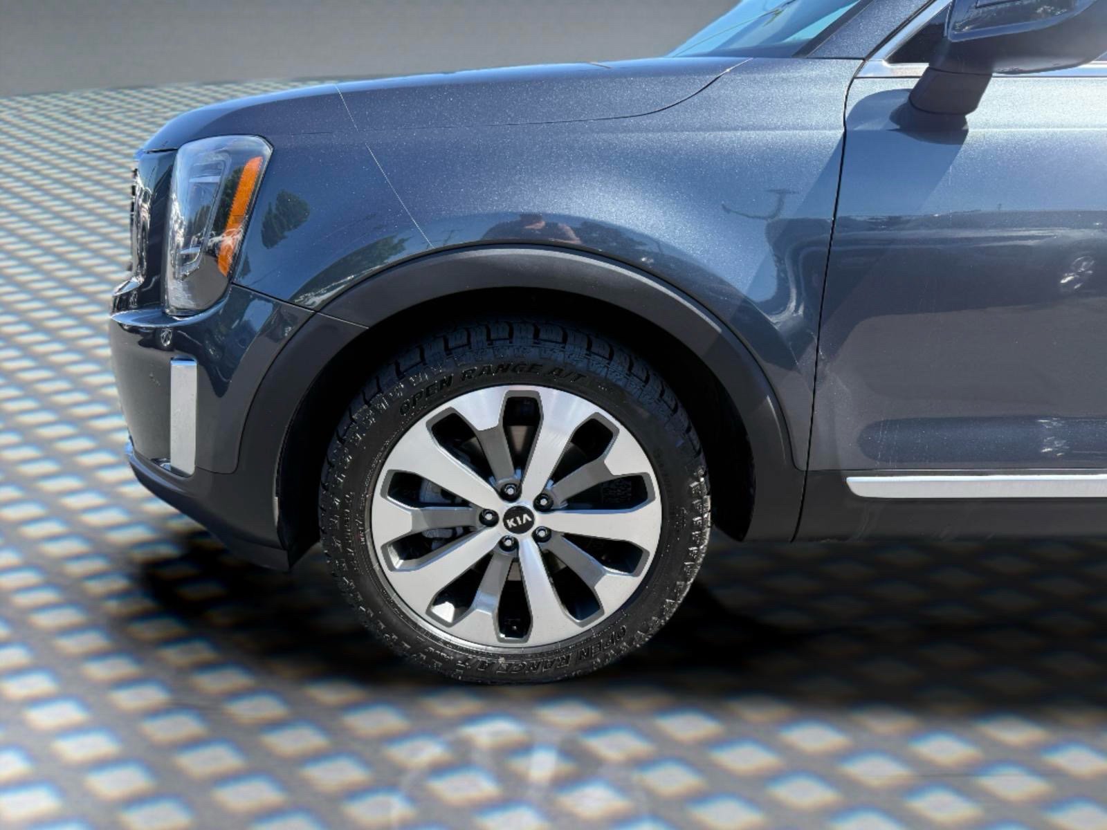Used 2020 Kia Telluride S AWD/4WD image 12