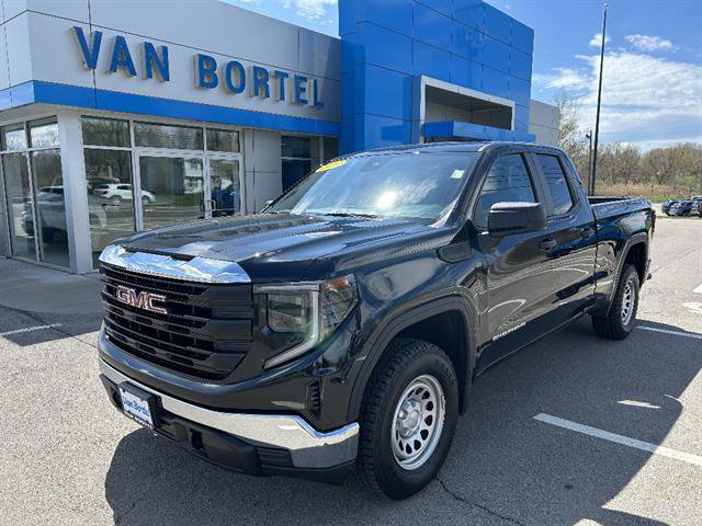 Used 2023 GMC Sierra 1500 Pro w/ Pro Value Package image 1