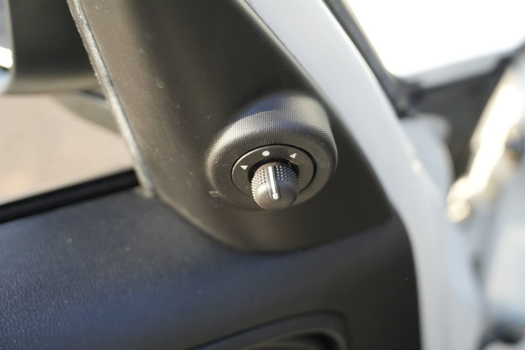 Used 2014 FIAT 500L Easy image 15