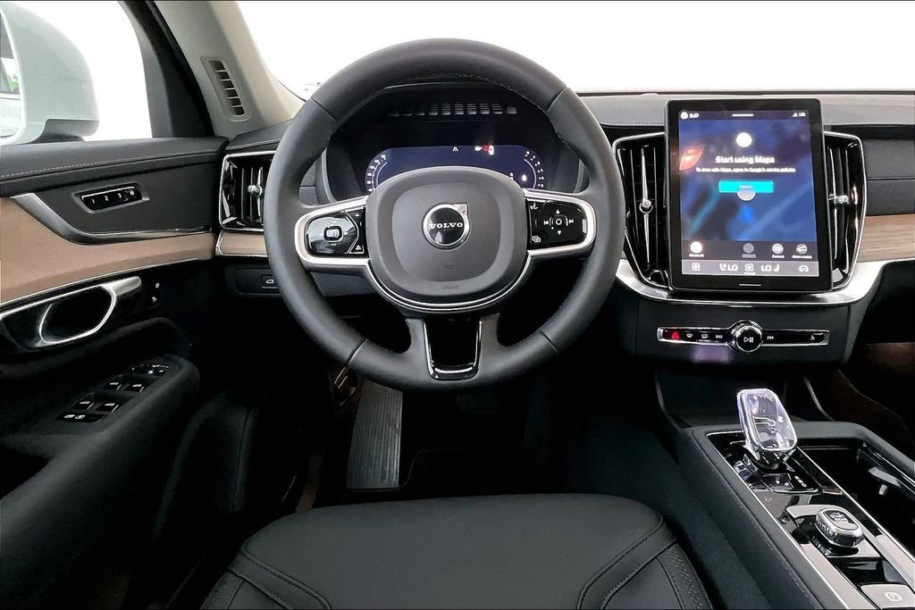 New 2026 Volvo XC90 B5 Plus AWD/4WD image 15