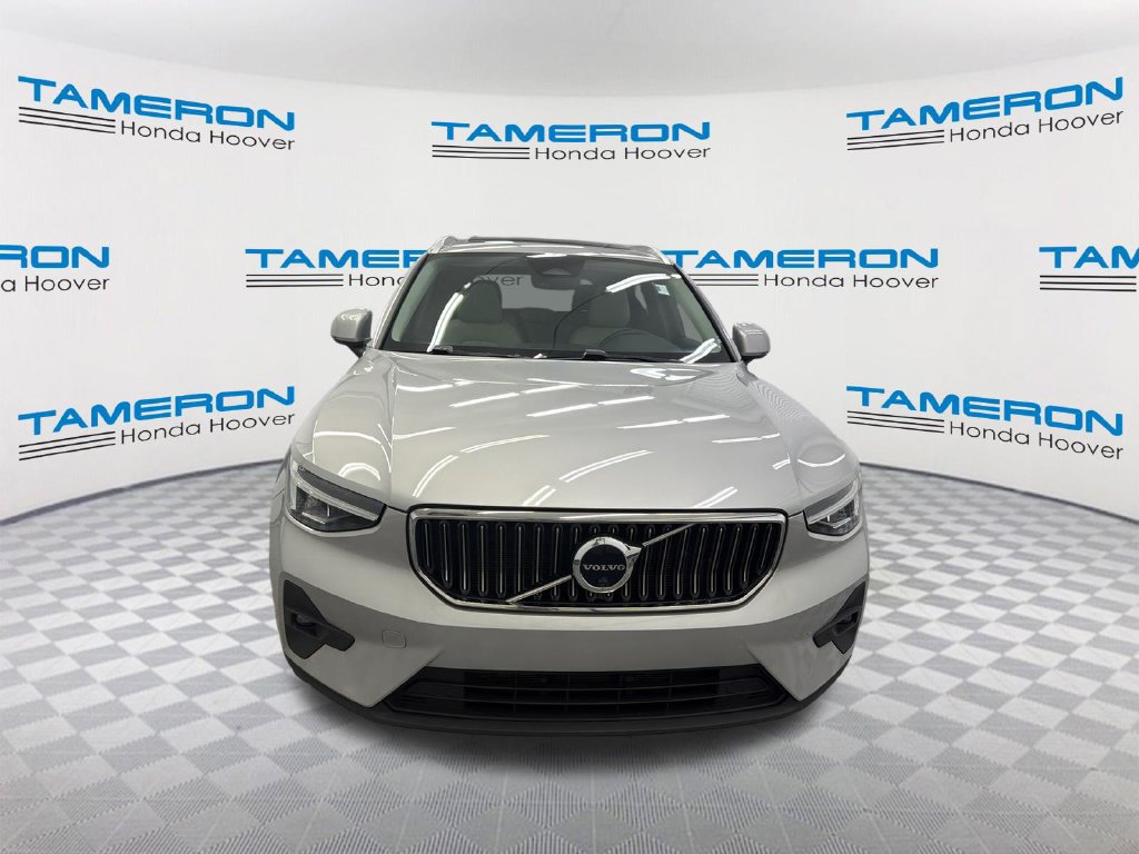 Used 2023 Volvo XC40 B5 Ultimate AWD/4WD image 8
