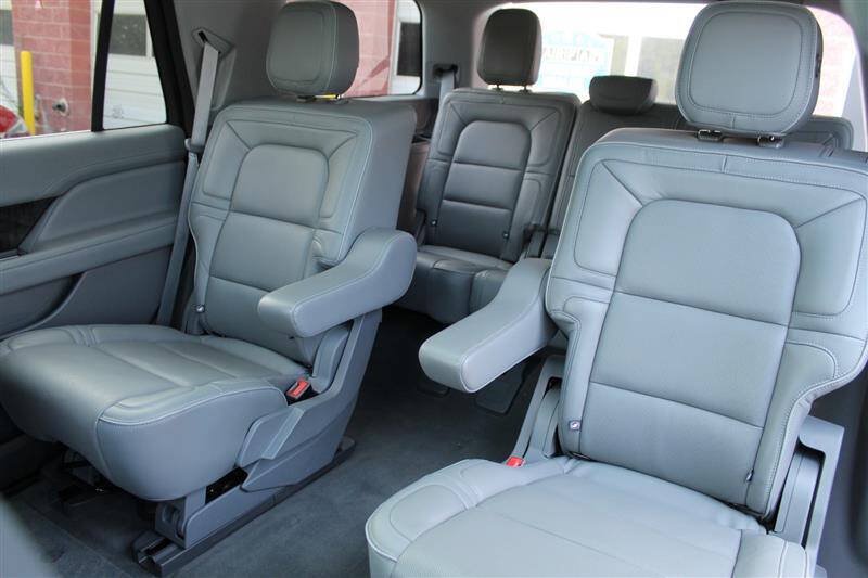 Used 2018 Lincoln Navigator Reserve w/ Technology Package AWD/4WD image 26
