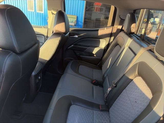 Used 2022 Chevrolet Colorado Z71 AWD/4WD image 24