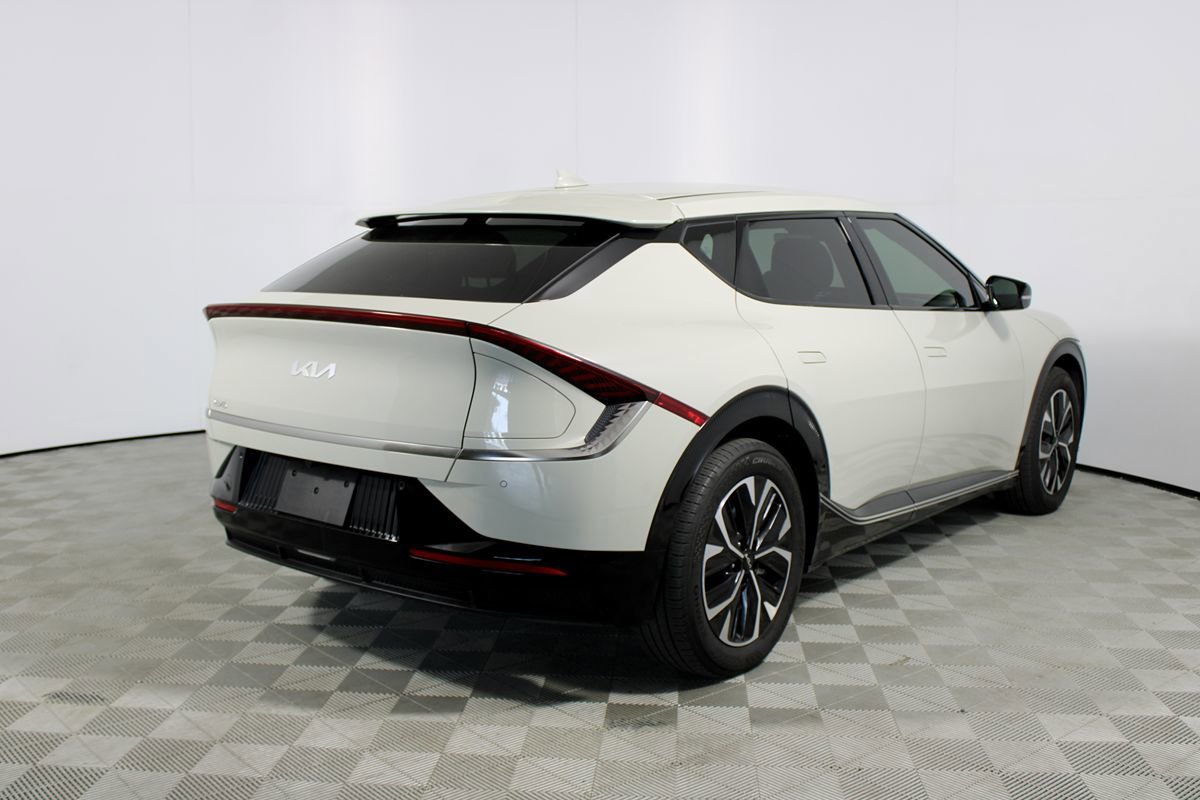 Used 2024 Kia EV6 Wind RWD image 31