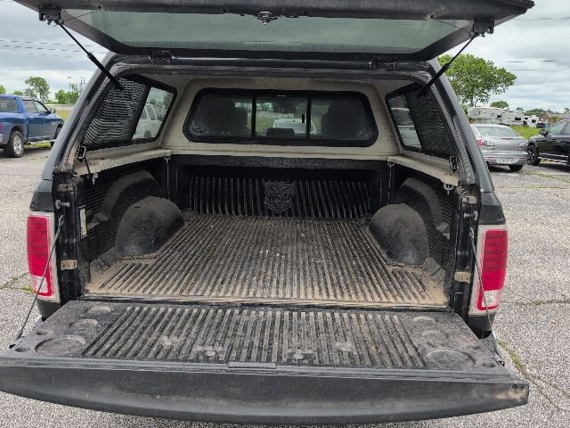 Used 2016 RAM 1500 Laramie w/ Convenience Group AWD/4WD image 9