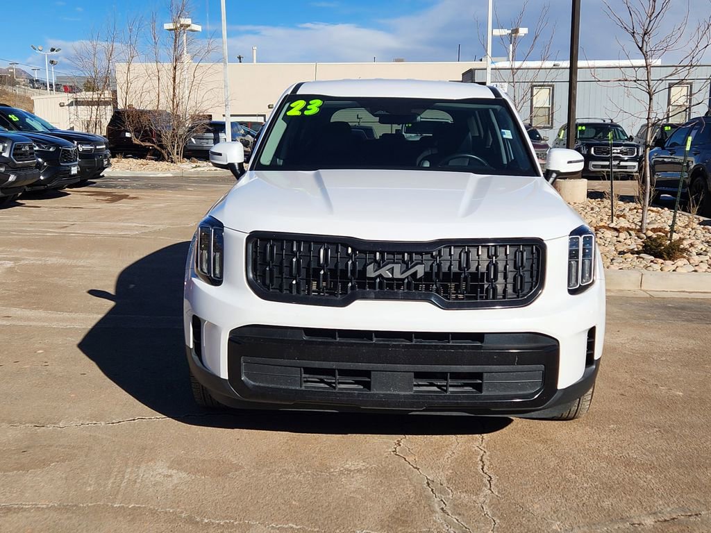 Certified 2023 Kia Telluride LX image 2