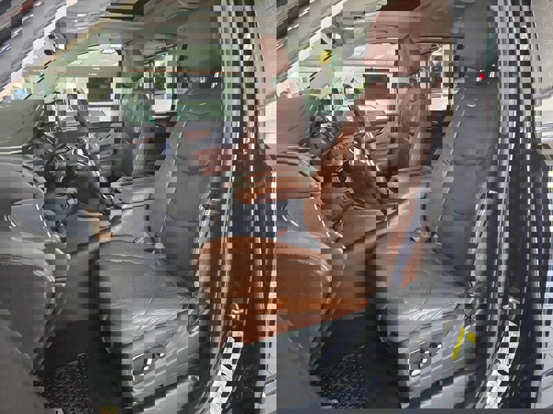 Used 2016 Cadillac Escalade ESV Luxury image 9