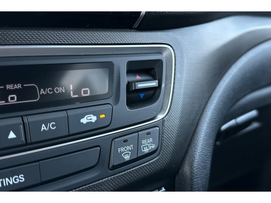 Used 2024 Honda Passport TrailSport image 30