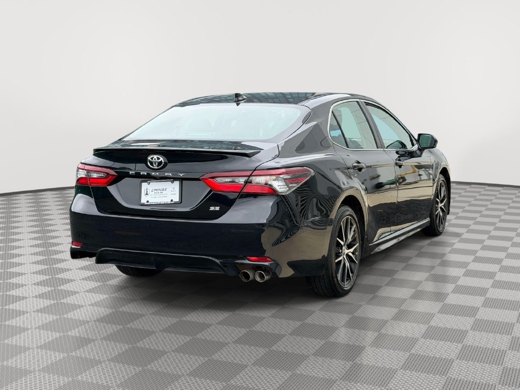 Used 2023 Toyota Camry SE FWD image 7