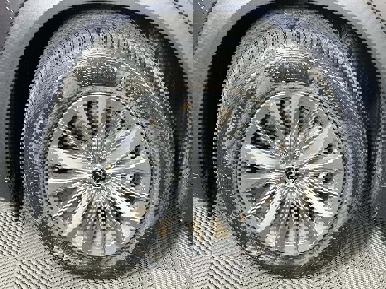 Used 2024 MAZDA CX-90 3.3 Turbo w/ Preferred Plus image 9