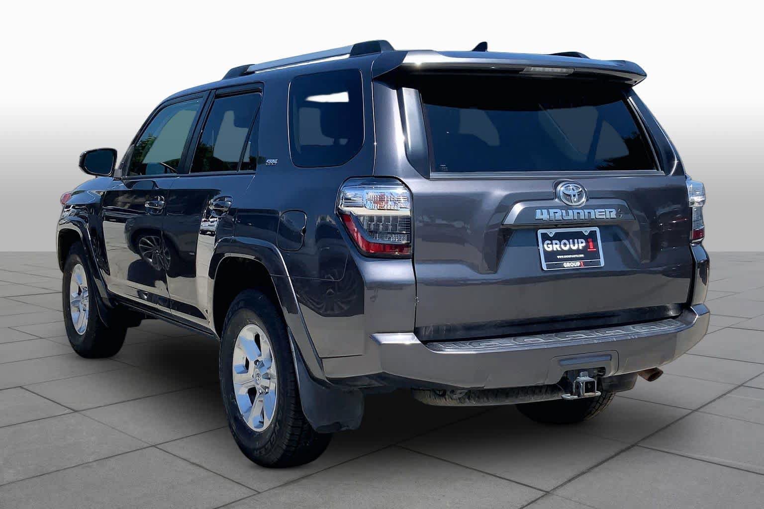 Used 2022 Toyota 4Runner SR5 RWD image 12