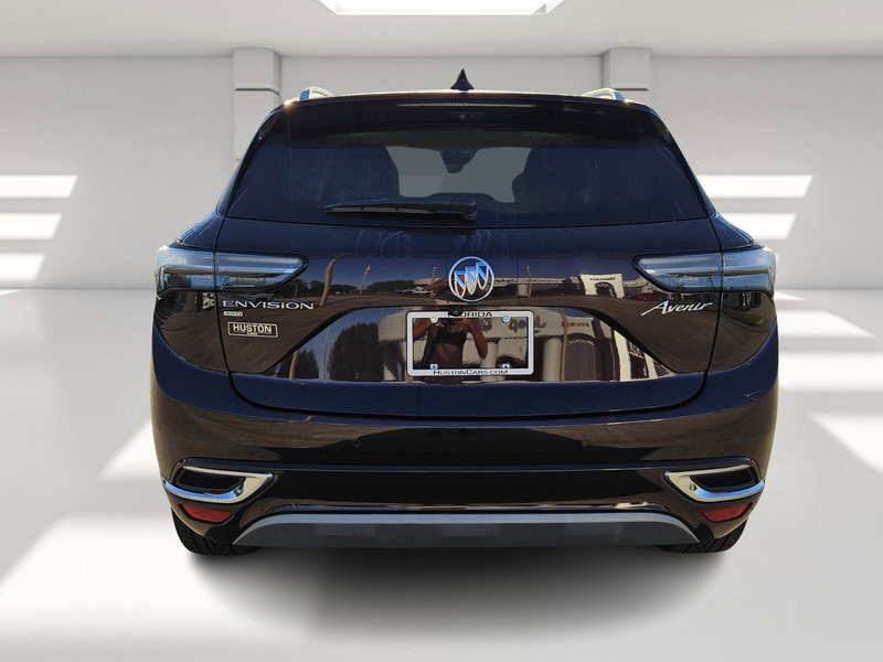 Used 2022 Buick Envision Avenir w/ Technology Package II image 4