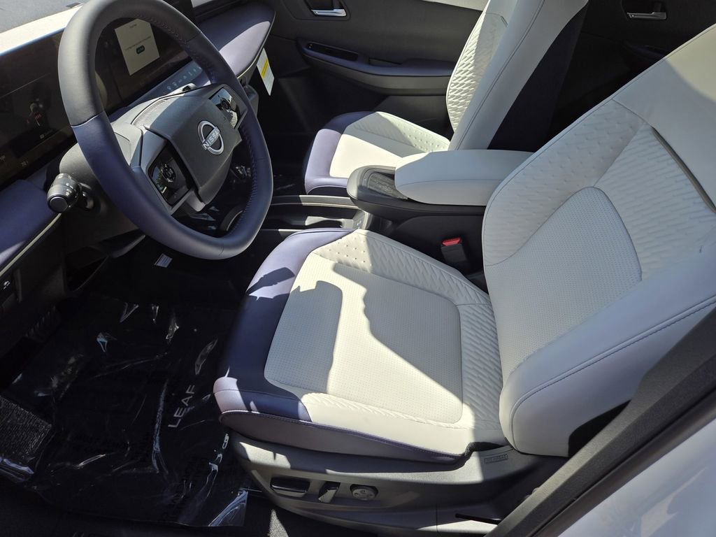 New 2026 Nissan Leaf Platinum+ w/ Illuminated Package FWD image 10