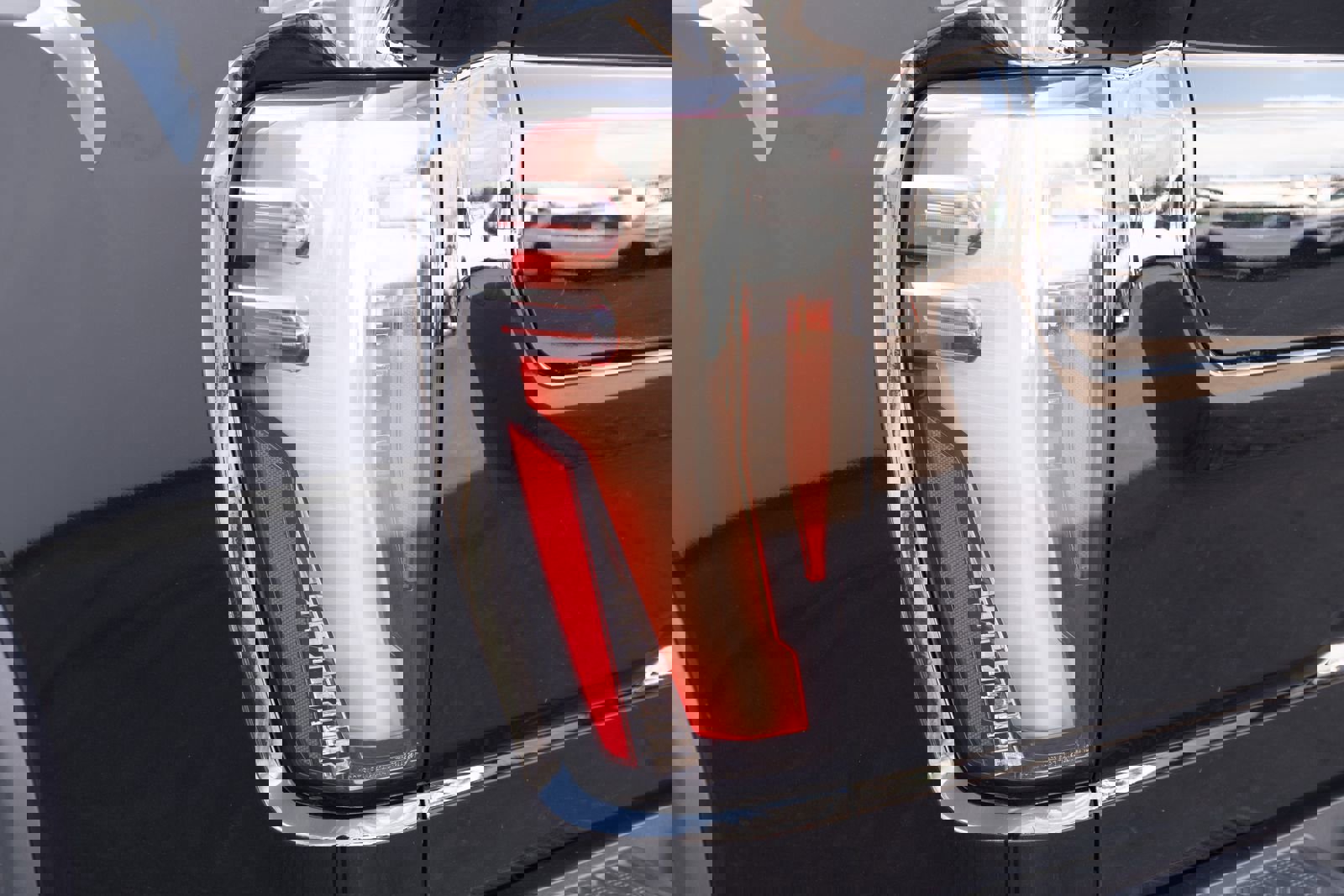 Used 2024 GMC Sierra 3500 AT4 w/ AT4 Premium Plus Package image 30