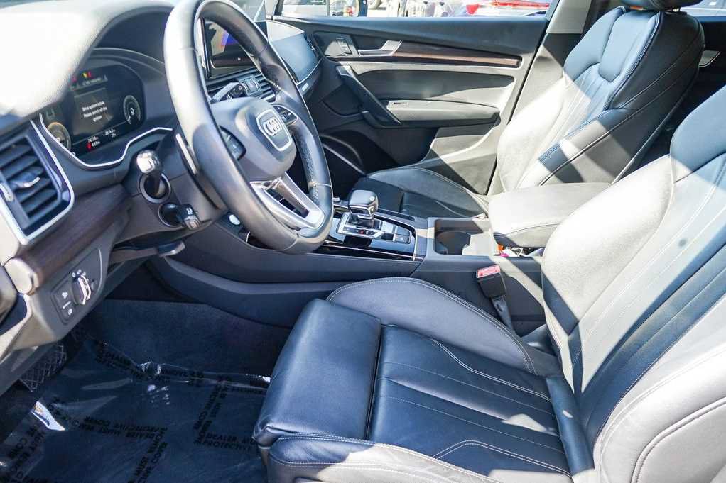 Used 2023 Audi Q5 e Premium w/ Convenience Package AWD/4WD image 20