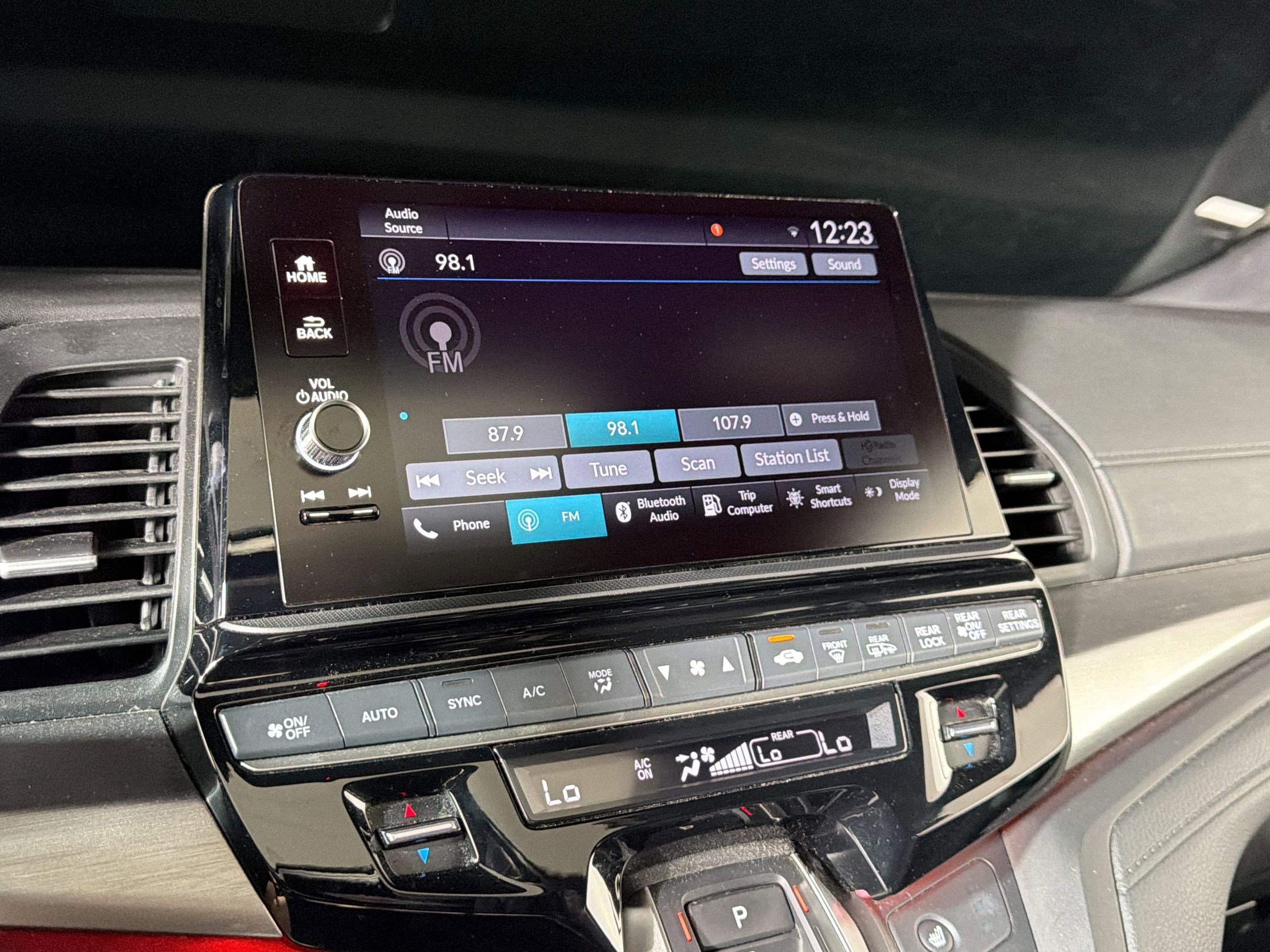 Used 2025 Honda Odyssey Sport-L image 23