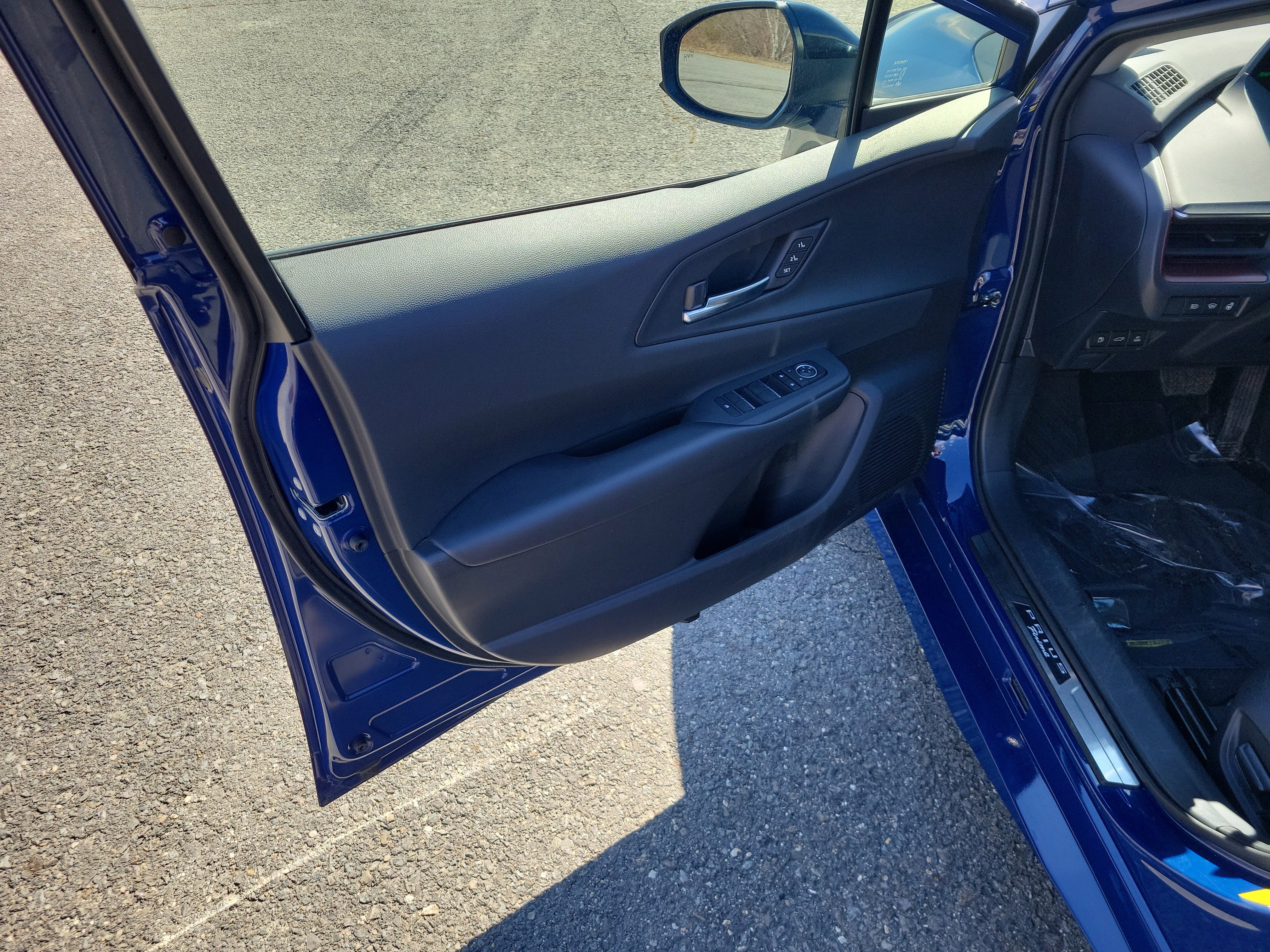 Used 2024 Toyota Prius Prime Premium w/ Advanced Technology Package image 15