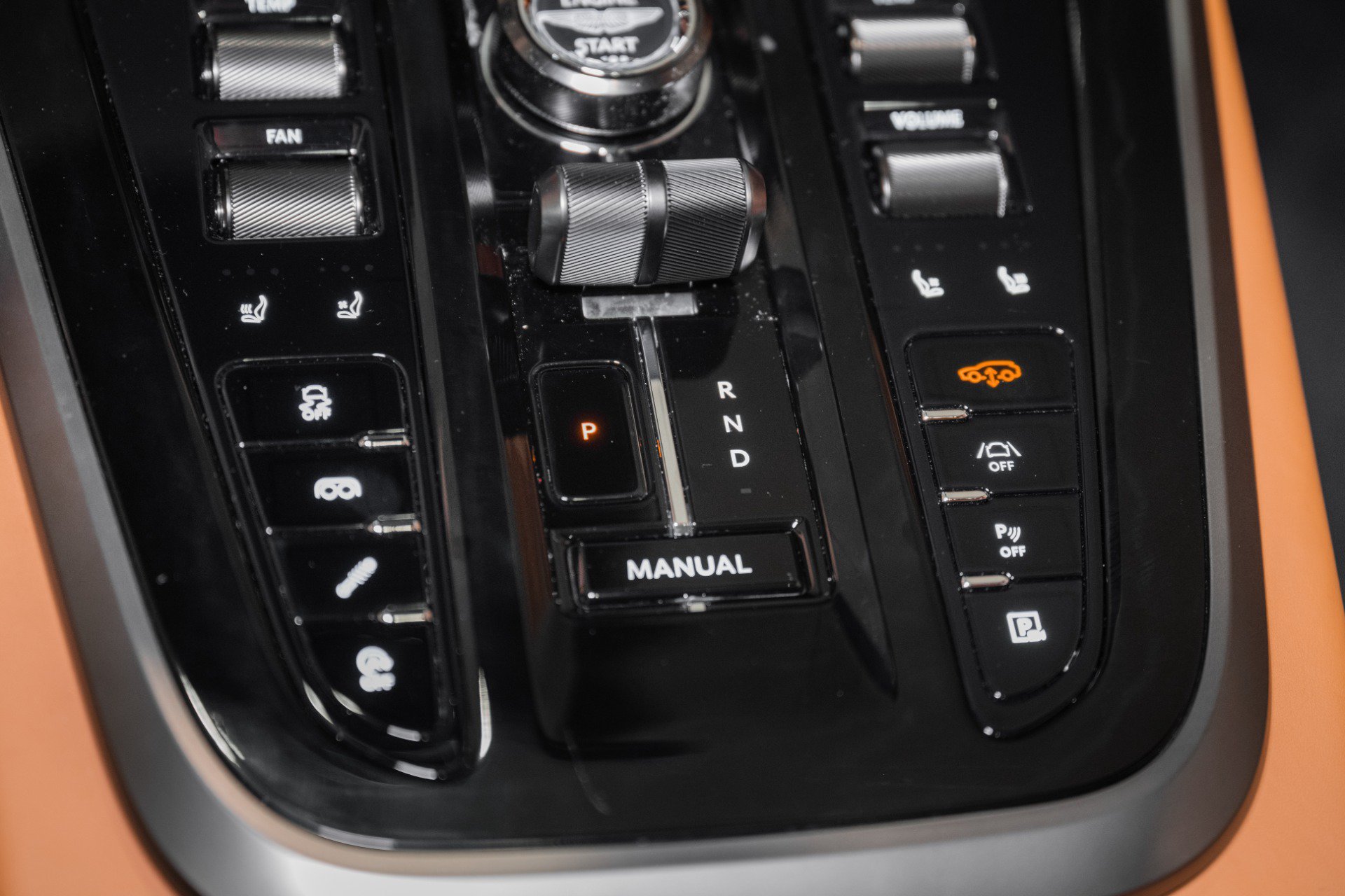 New 2026 Aston Martin DBX 707 AWD/4WD image 38