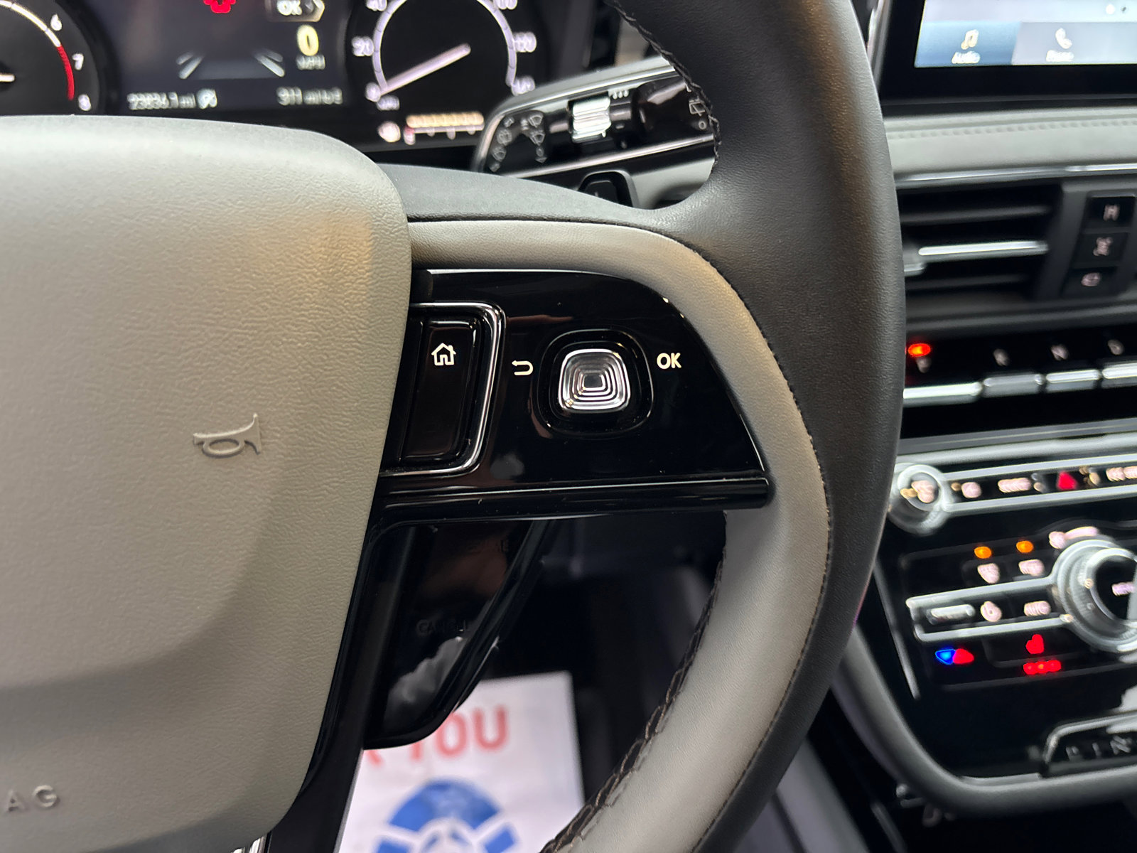 Used 2022 Lincoln Corsair FWD image 18