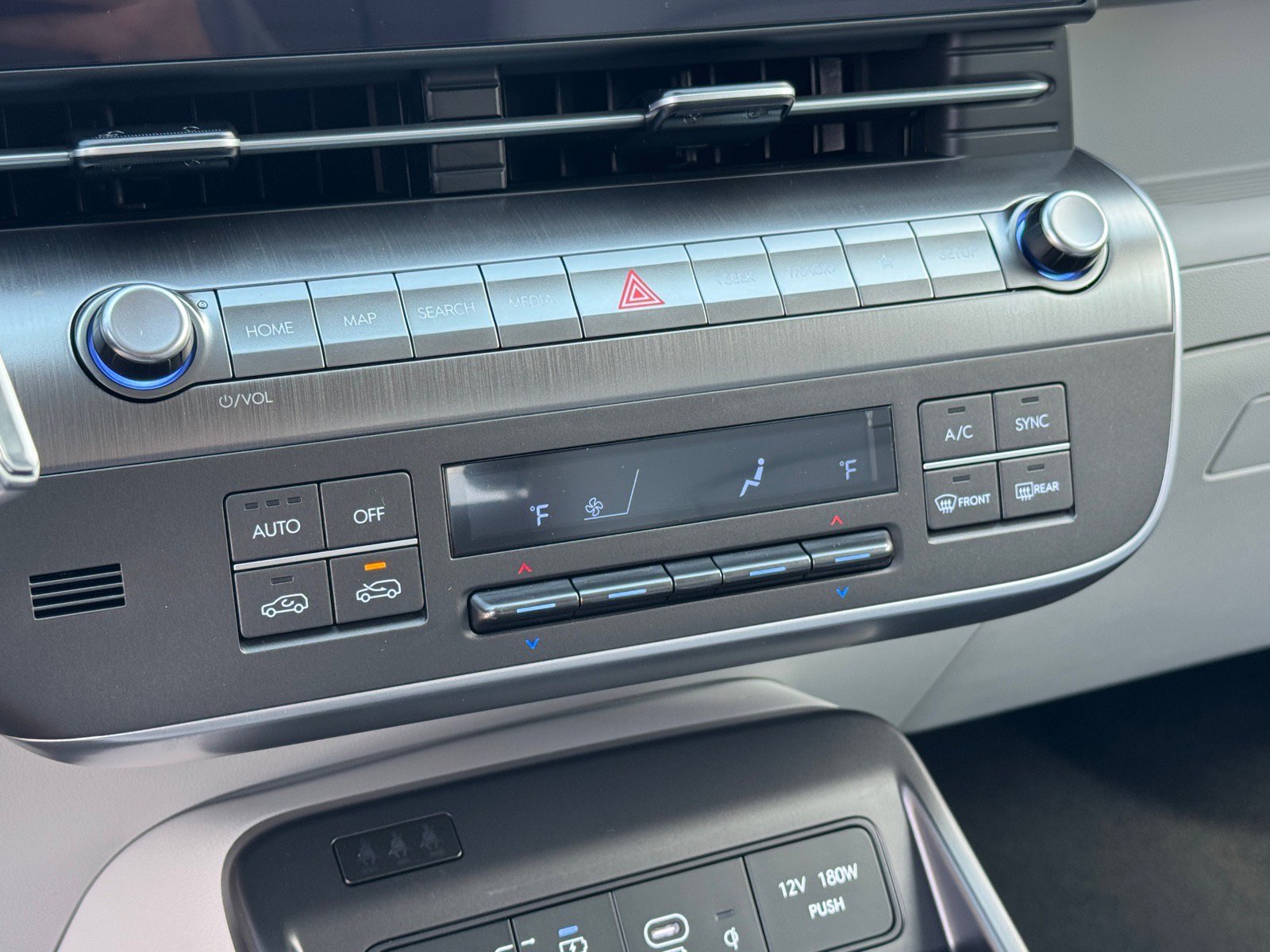 New 2026 Hyundai Kona SEL Premium image 22