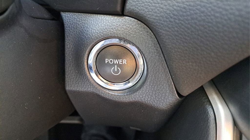 Used 2023 Toyota RAV4 XLE Premium image 27