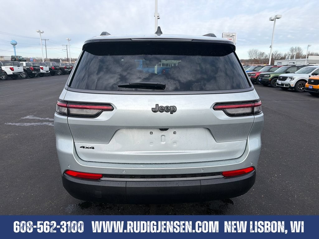 New 2026 Jeep Grand Cherokee L Limited w/ Limited Altitude Package AWD/4WD image 4