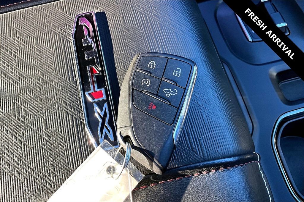 Used 2024 GMC Sierra 2500 AT4X image 35