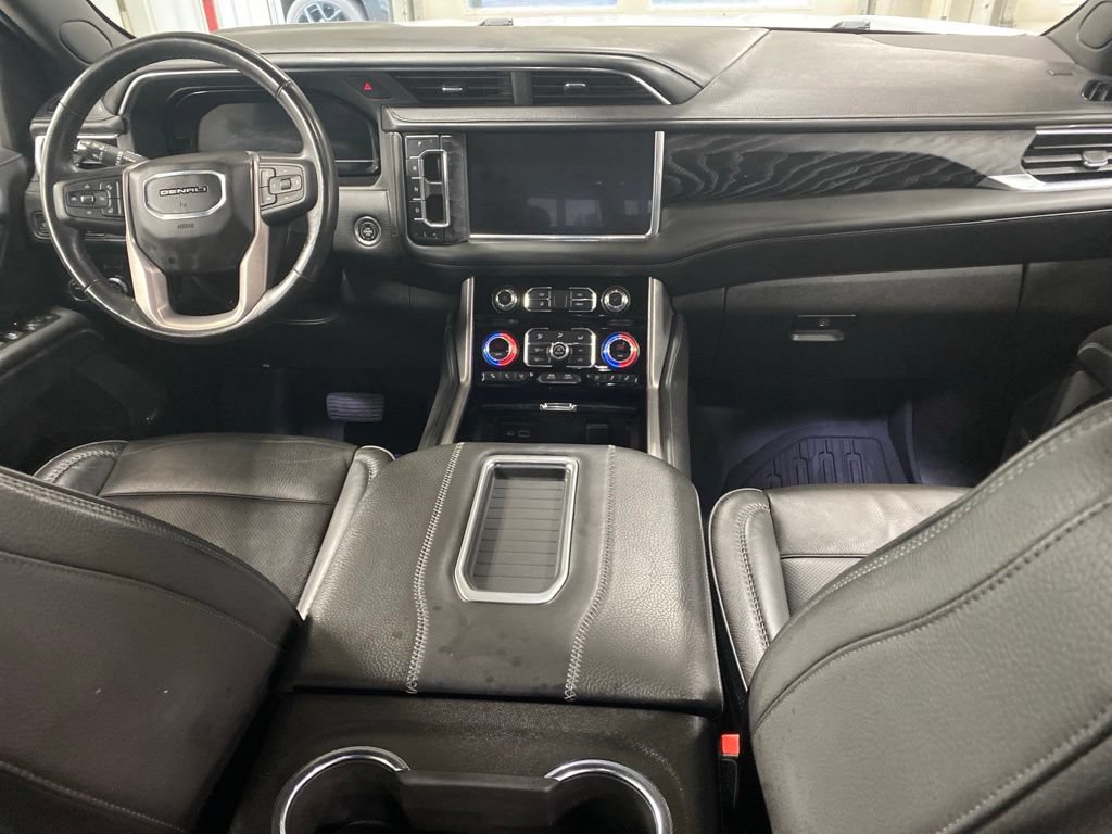 Used 2022 GMC Yukon XL Denali AWD/4WD image 3