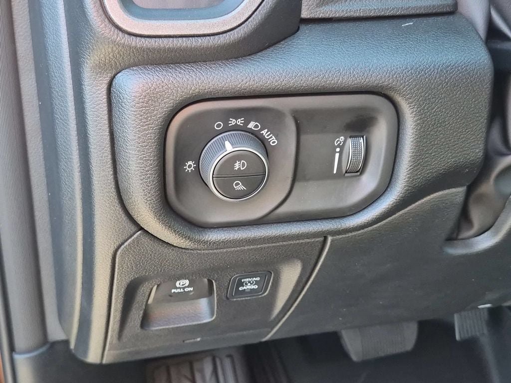 New 2027 RAM 1500 Warlock AWD/4WD image 13