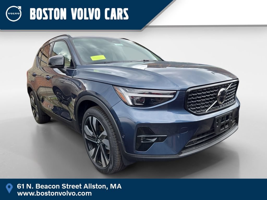 New 2026 Volvo XC40 B5 Ultra w/ Protection Package Premier