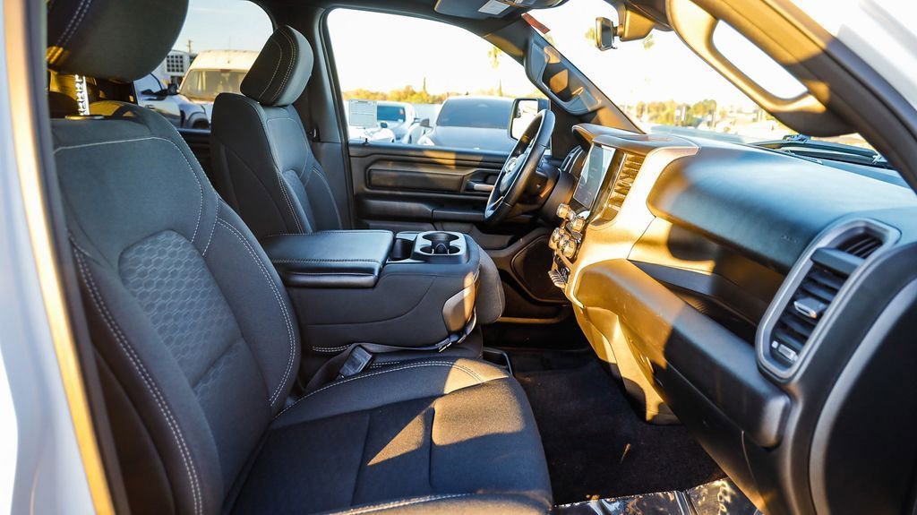 Certified 2025 RAM 1500 Tradesman w/ Night Edition image 17