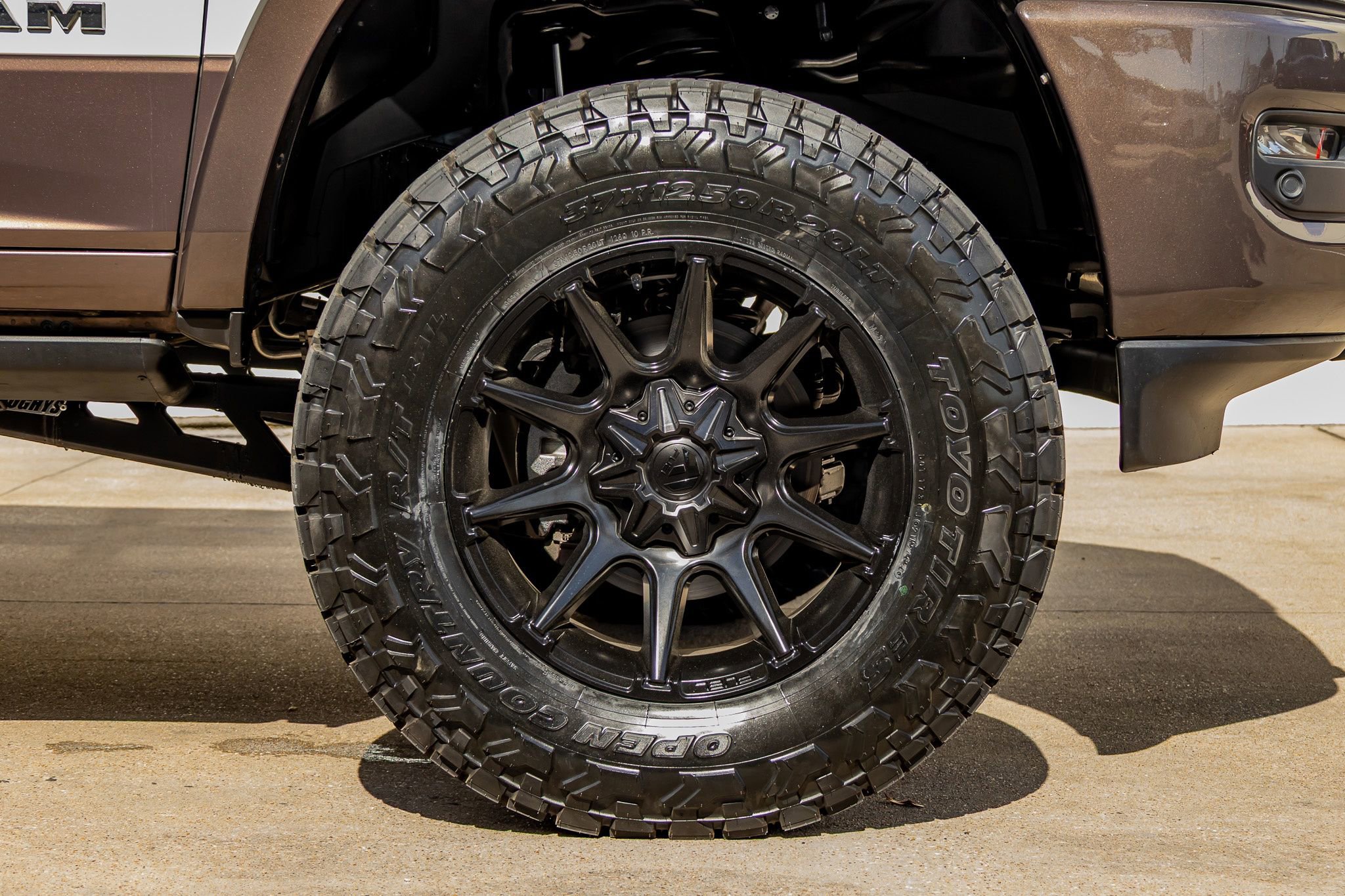 Used 2024 RAM 2500 Limited w/ Safety Group image 12