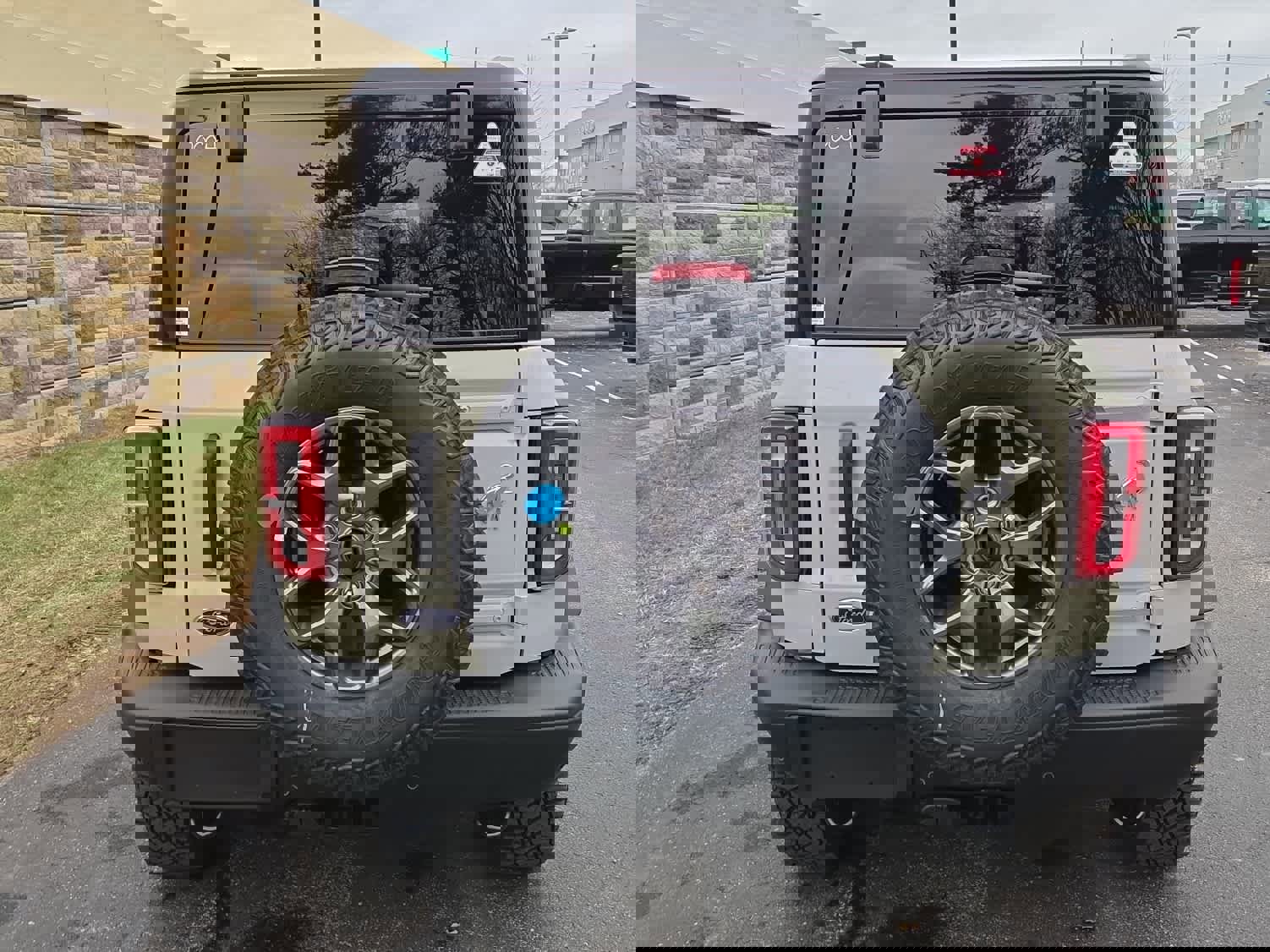 New 2025 Ford Bronco Badlands image 10