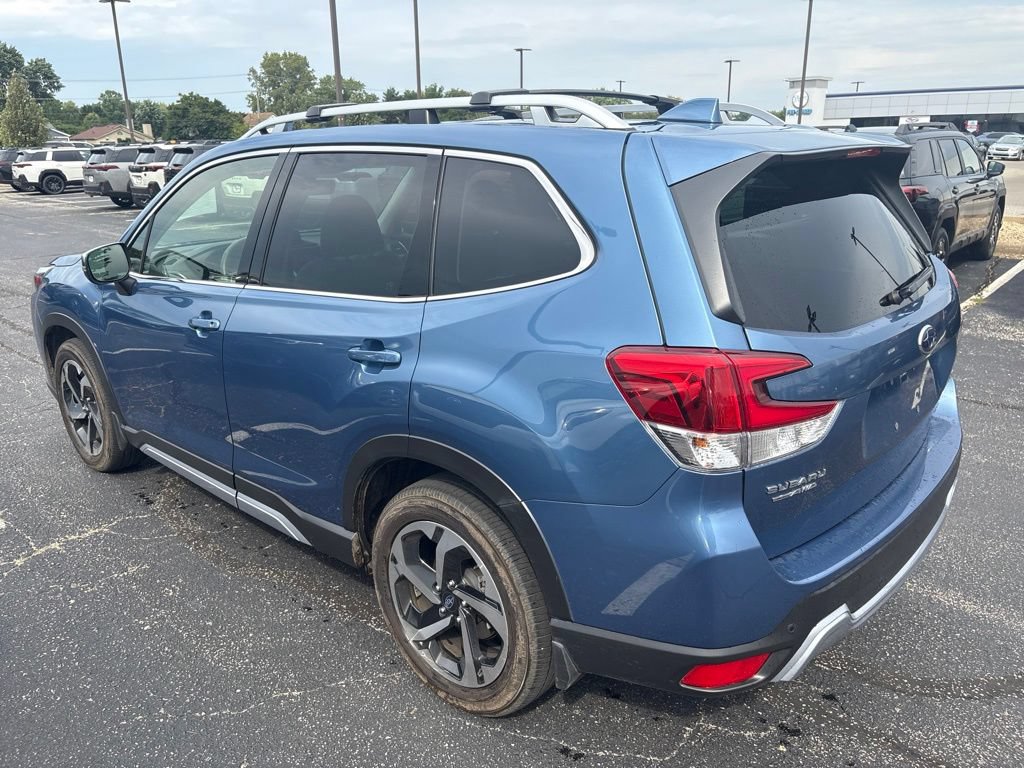 Certified 2023 Subaru Forester Touring AWD/4WD image 5