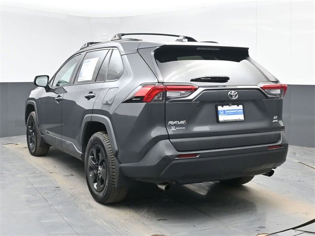 Used 2021 Toyota RAV4 LE image 7