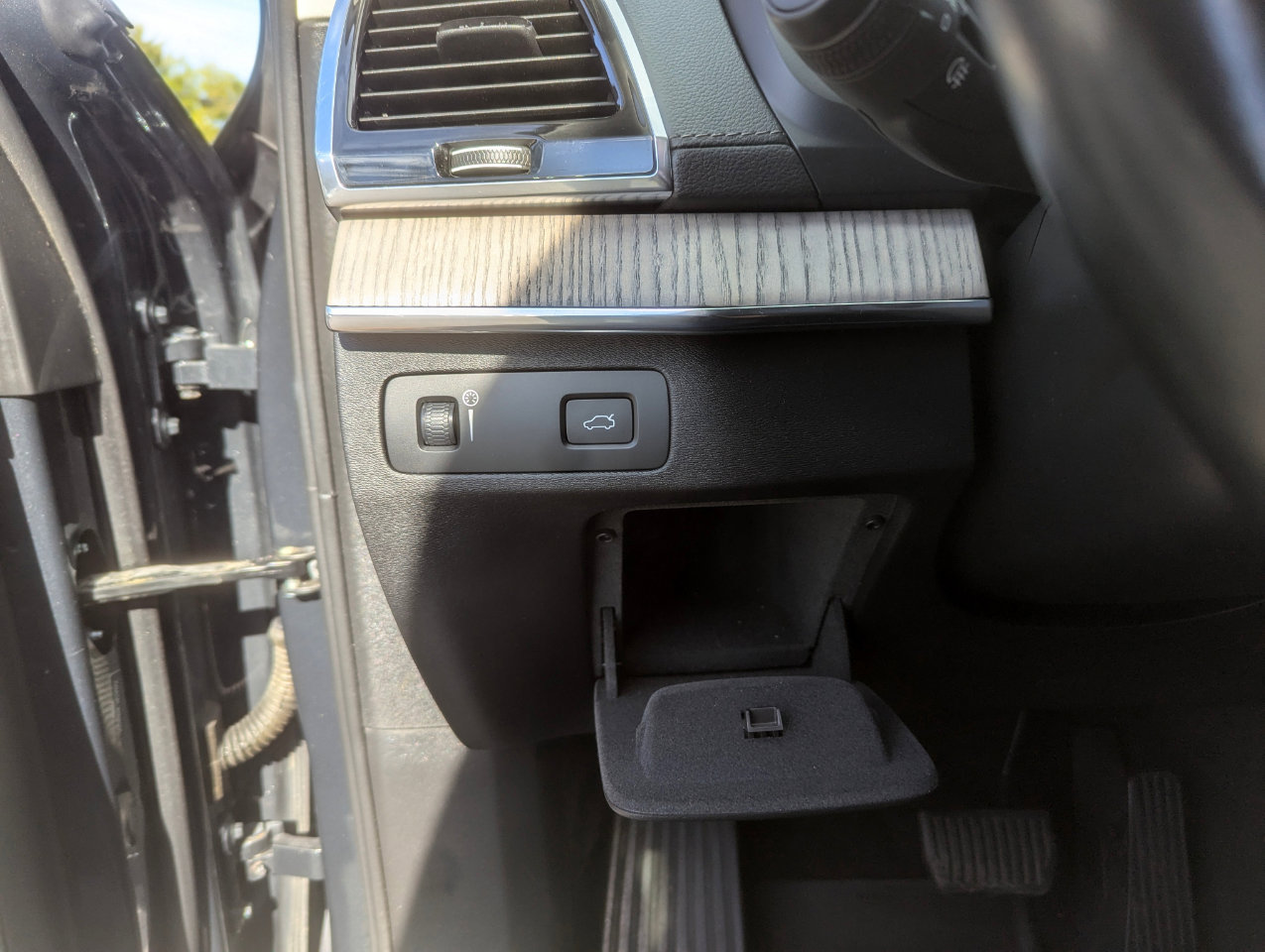 Used 2021 Volvo XC90 T6 Inscription w/ Protection Package image 14