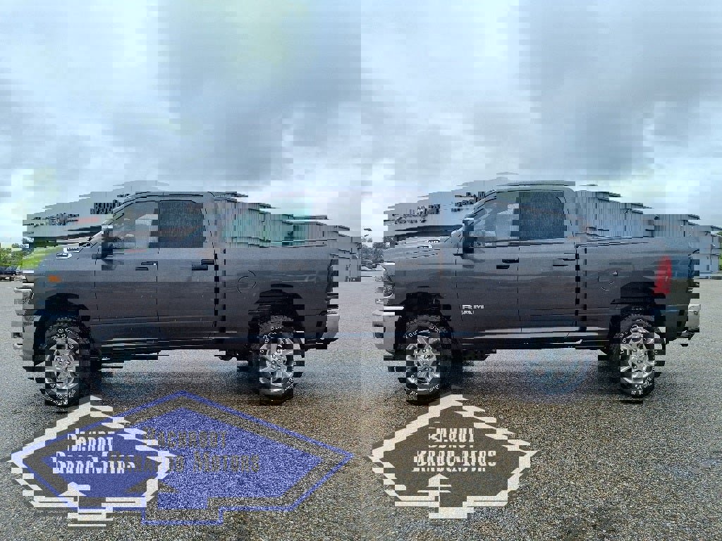 New 2025 RAM 2500 Big Horn w/ Safety Group image 9