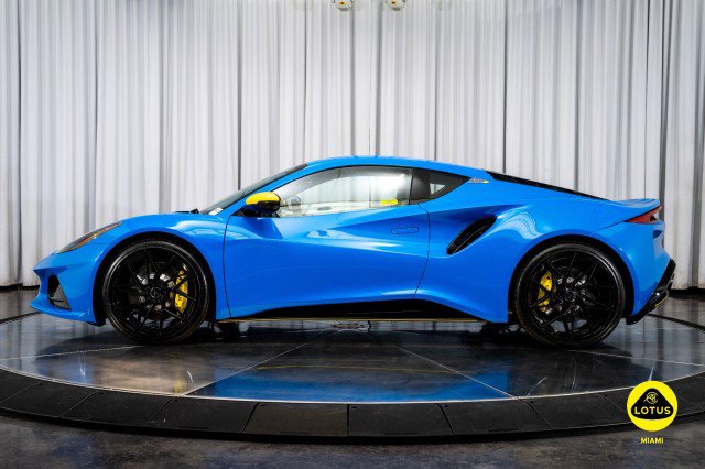 New 2026 Lotus Emira SE image 5