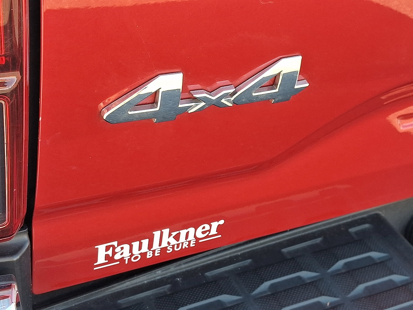 Used 2018 Toyota Tacoma SR5 AWD/4WD image 34