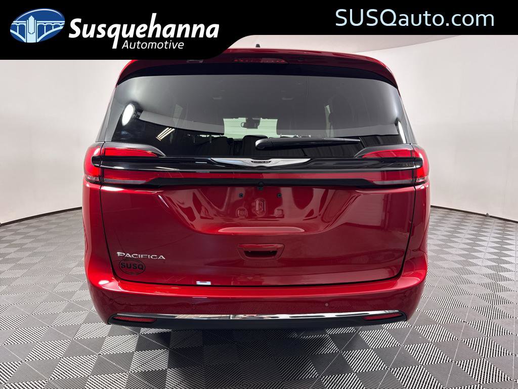 New 2026 Chrysler Pacifica Select image 12