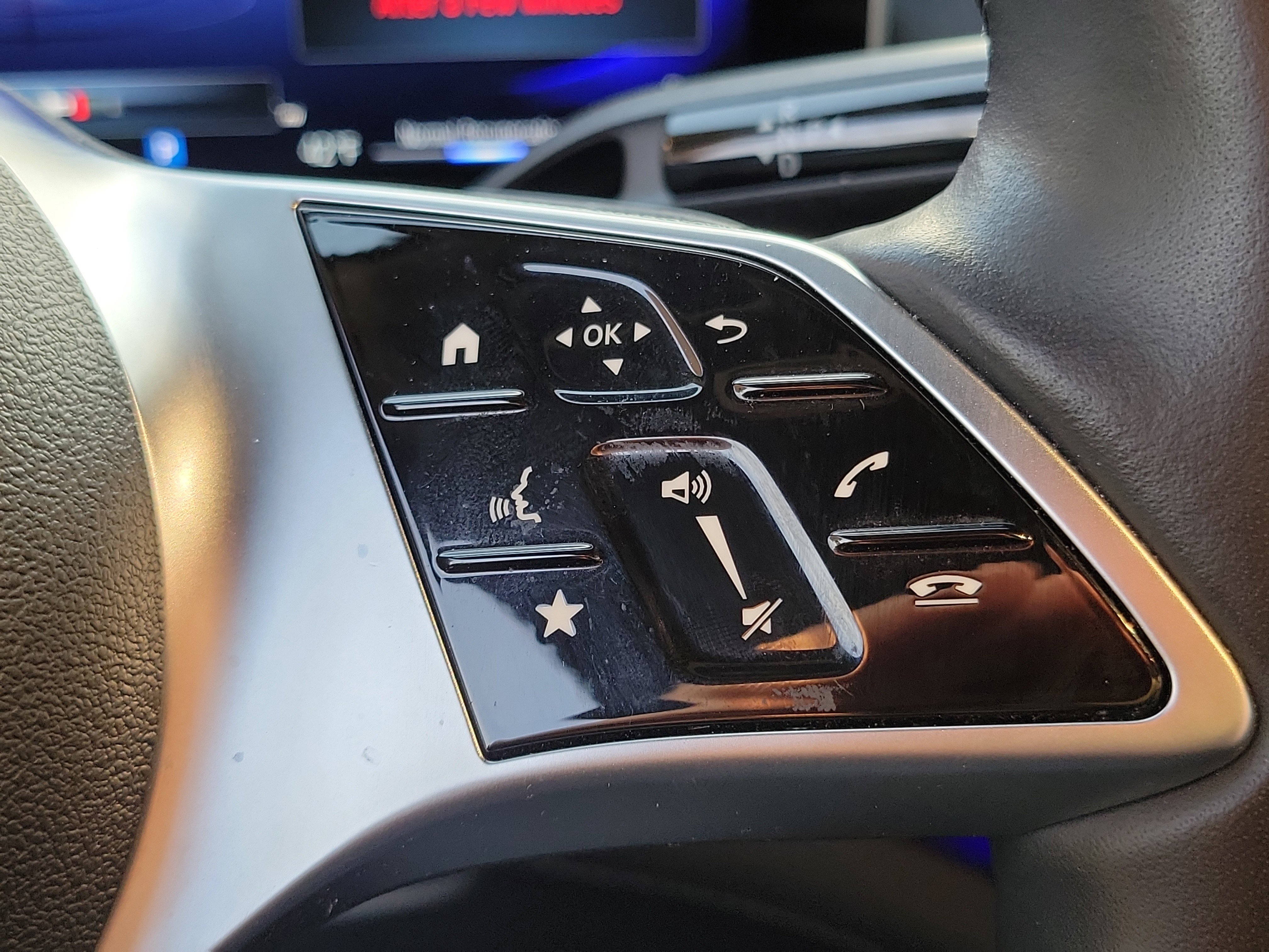 Used 2023 Mercedes-Benz EQE 350+ SUV w/ Exclusive Trim Package image 8