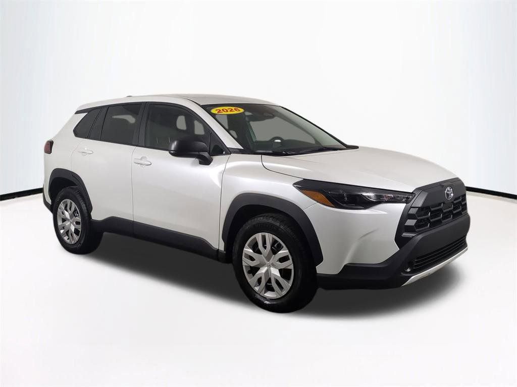 Used 2026 Toyota Corolla Cross L image 2