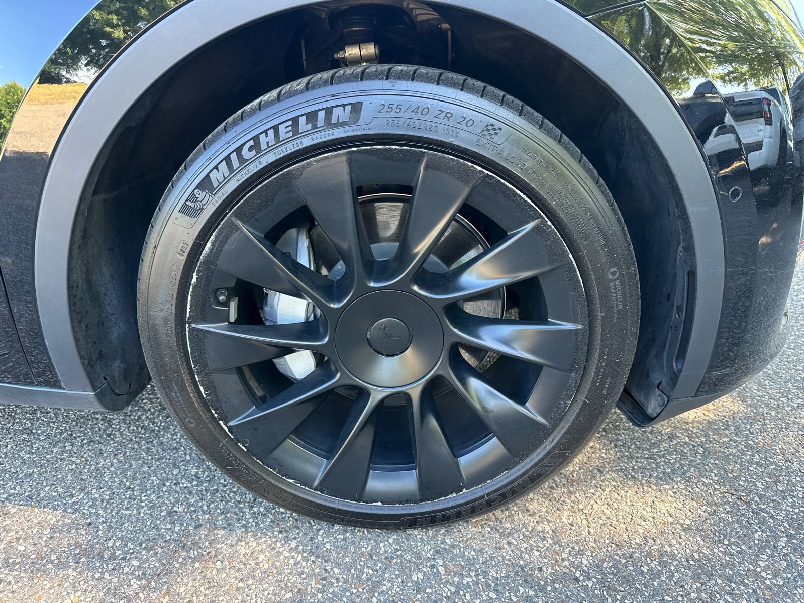 Used 2021 Tesla Model Y Long Range image 12