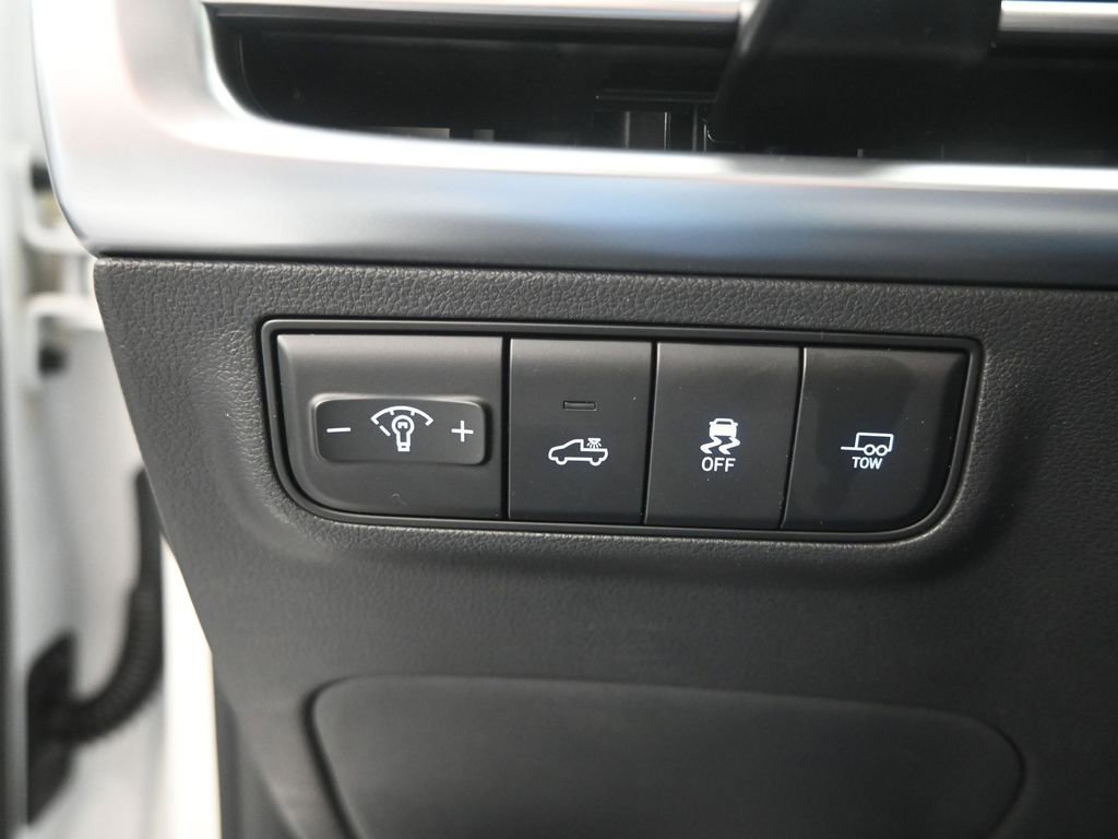 Used 2025 Hyundai Santa Cruz Limited image 26