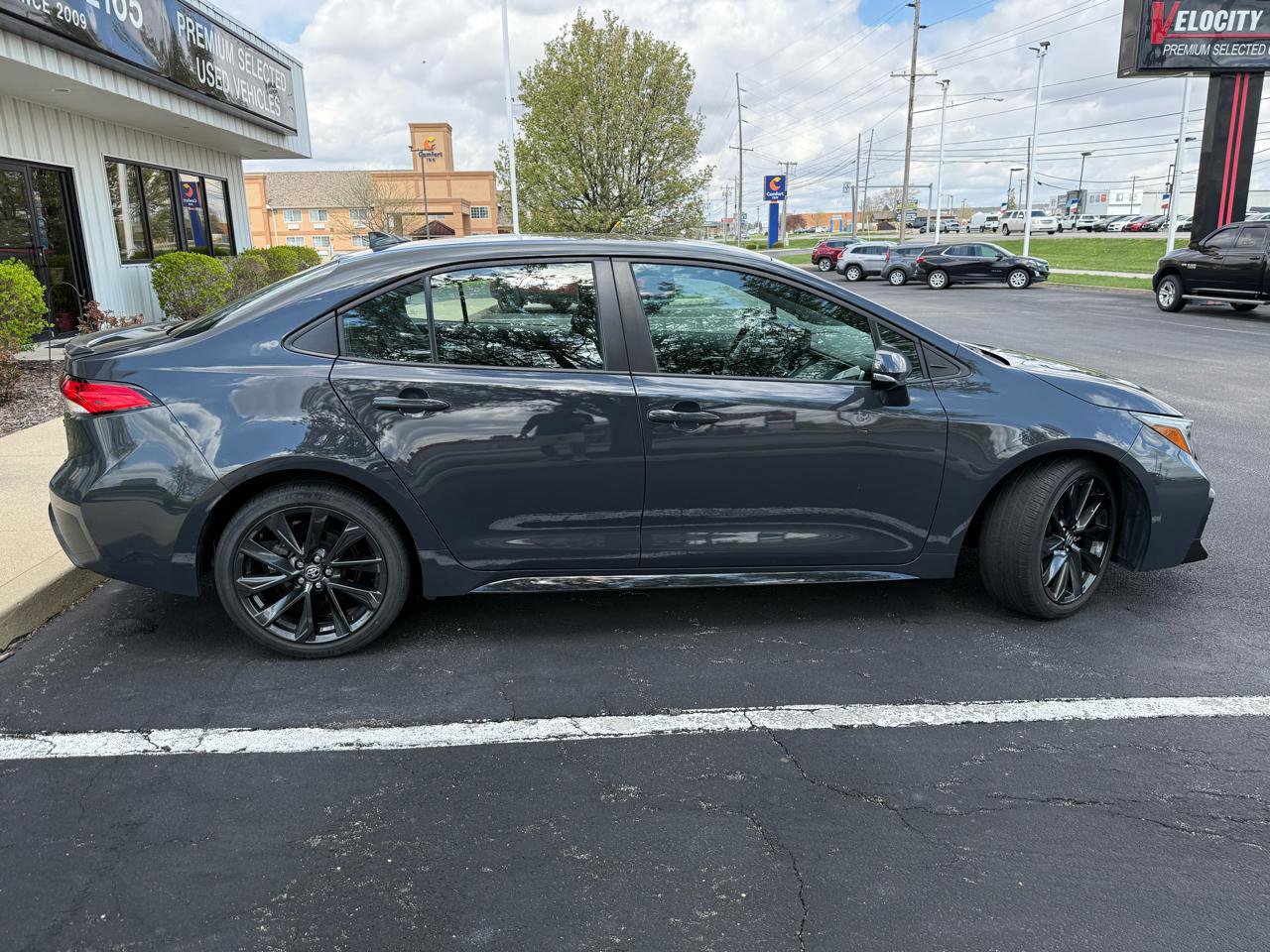 Used 2023 Toyota Corolla SE image 7