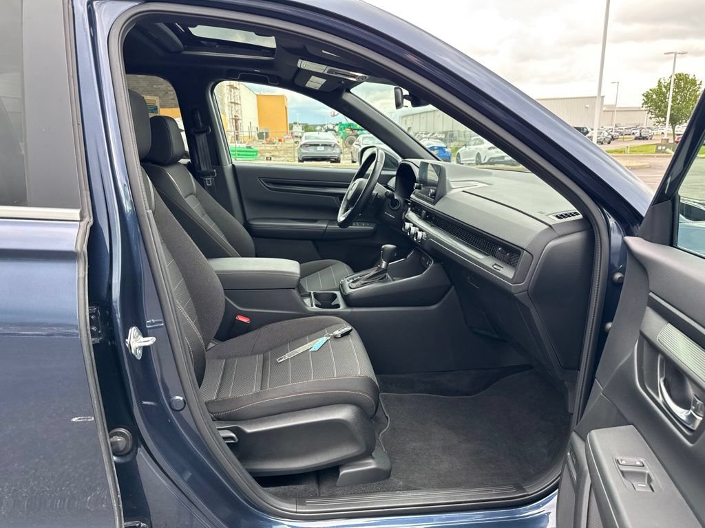 Certified 2025 Honda CR-V Sport image 39