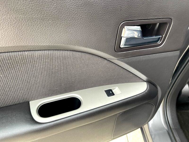 Used 2011 Ford Fusion Hybrid image 34