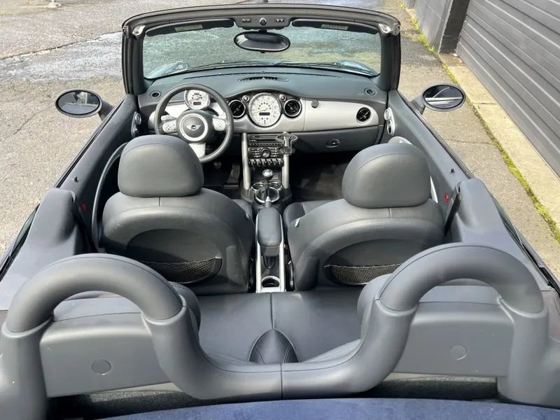 Used 2005 MINI Cooper Convertible image 12